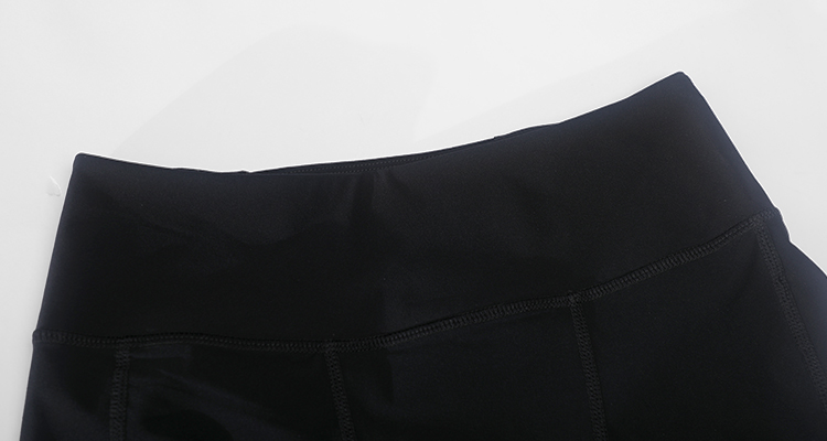 running shorts with pockets